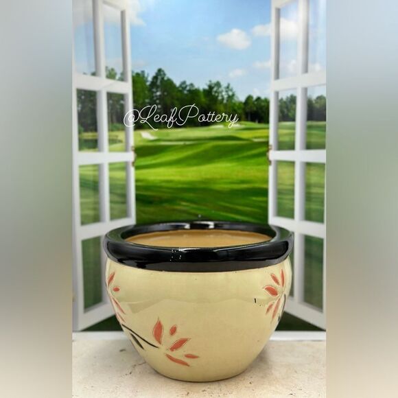 Floral Nerine Beige/Black Ceramic Planter Pot - Picture 8 of 11